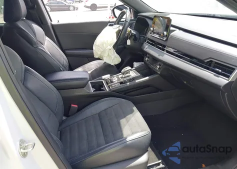 2022 Mitsubishi Outlander Black Edition 2Wd/Se 2.5 2Wd/Se Launch Edition 2Wd from USA, damaged, VIN JA4J3UA85NZ055855